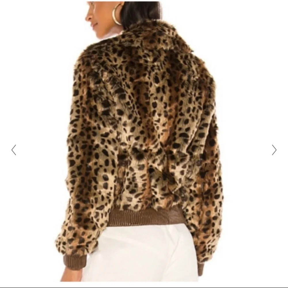 ASTR The Label NWOT Faux Fur Leopard Jacket - Picture 5 of 8